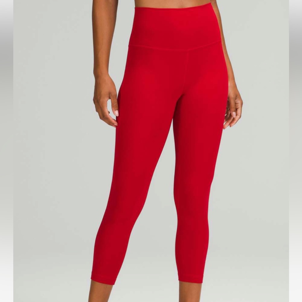 NWT Lululemon Align HR Crop 23”